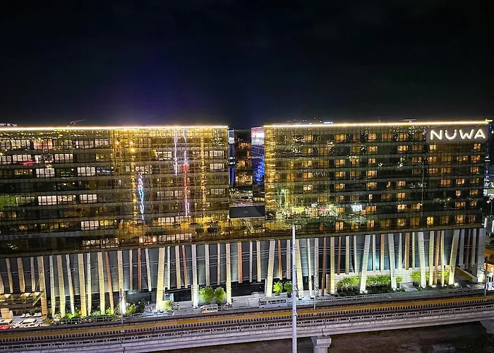 Apartment Lovely Penthouse Near Airport, Of Dreams 8pax