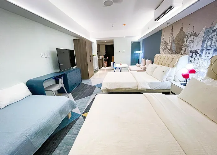 Apartment Lovely Penthouse Near Airport, Of Dreams 8pax