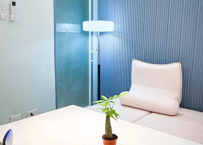 Apartment Lovely Penthouse Near Airport, Of Dreams 8pax Manila