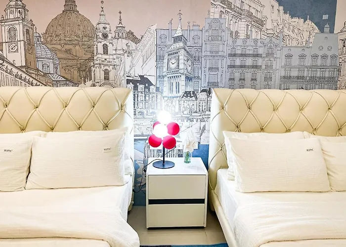 Apartment Lovely Penthouse Near Airport, Of Dreams 8pax