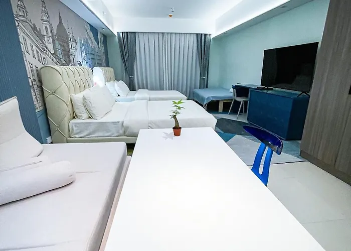 Apartment Lovely Penthouse Near Airport, Of Dreams 8pax *